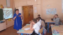Икрянинский музей рассказал школьникам про трудовой подвиг астраханцев