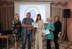 Икрянинские пенсионеры завершили обучение компьютерной грамотности