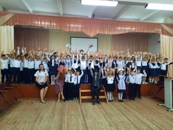 В Икрянинском районе юных школьников посвятили в первоклассники