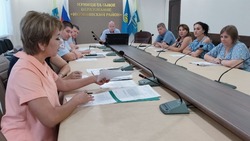 Поступления в бюджет Икрянинского района взяли на особый контроль