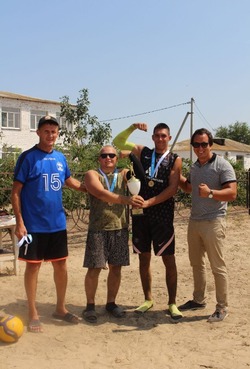 Икрянинский район посетили руководители Областной спортивной школы