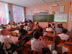 В Икрянинской школе провели кинолекторий по сказкам народов России
