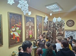 Икрянинские волонтеры побывали в музее шоколада