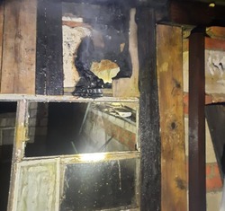 В селе Икряное горящая баня чуть не стала причиной возгорания домовладения 