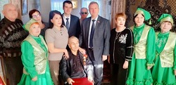 Икрянинского долгожителя поздравили с юбилеем