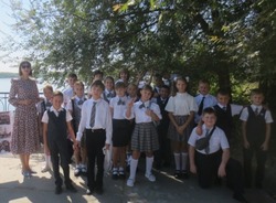 Для икрянинских школьников провели цикл пешеходных экскурсий
