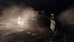 В Икрянинском районе сгорел автомобиль