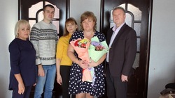 В Икрянинском районе навестили маму военнослужащего, погибшего на Украине