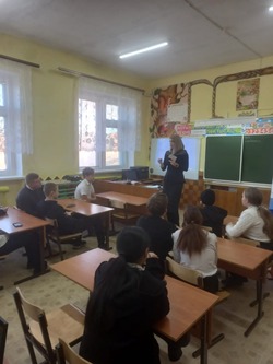 В Икрянинском районе школьникам помогают определиться с будущей профессией