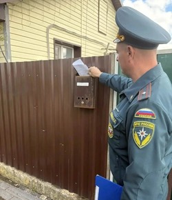 Инспекторы МЧС провели профилактические рейды в Икрянинском районе