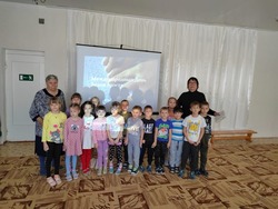 В Икрянинском районе детям рассказали о мире незрячих людей