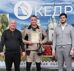 В тепличном комплексе «Кедр» подвели итоги года и отметили лучших сотрудников