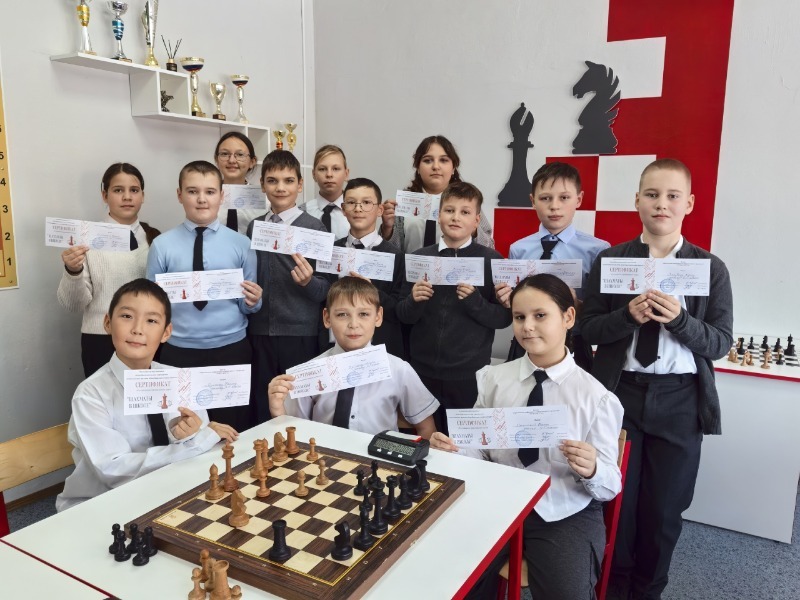 Икрянинская СОШ реализует проект «Шахматы в школе»