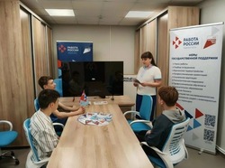 В Икрянинском районе запустили программу летнего трудоустройства для подростков