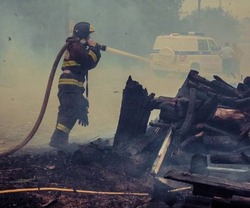 В рабочем поселке Красные Баррикады сгорел сарай