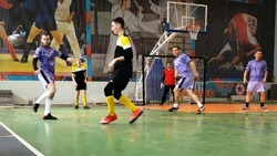 В Икряном прошли соревнования по мини-футболу