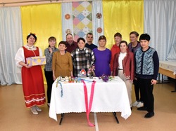 В Старо-Волжском доме-интернате прошел праздник «Сундучок ремёсел»