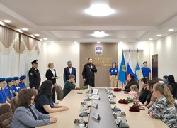 В Икрянинском районе вручили награды родственникам участников спецоперации