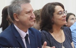Министр Астраханской области посетил соццентр в Икряном