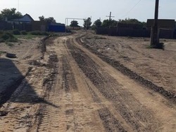 В Икрянинском районе ремонтируют внутрипоселковые дороги